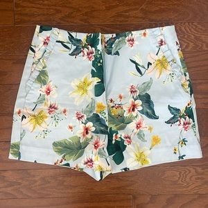 NWOT Zara Floral shorts